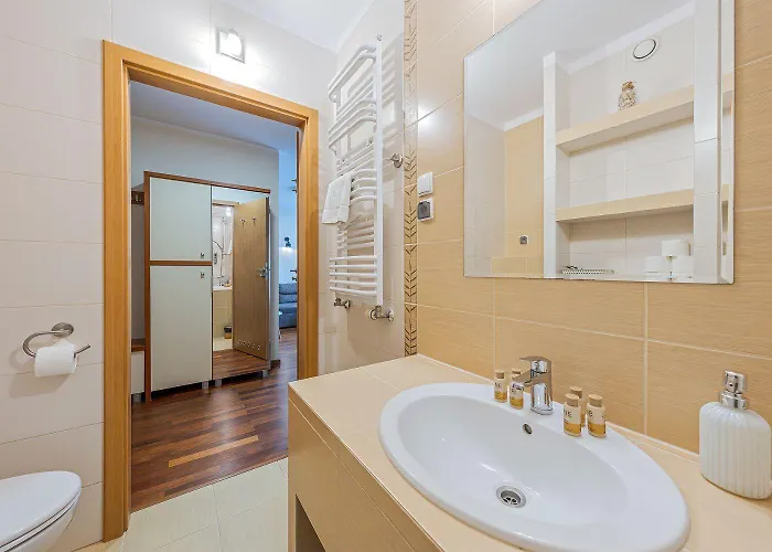 Greenwall Point By Oneapartments Gdańsk