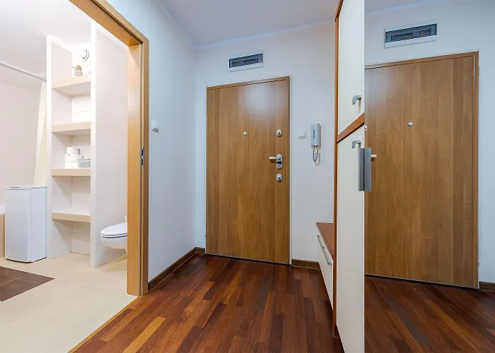 Greenwall Point By Oneapartments Appartamento Danzica